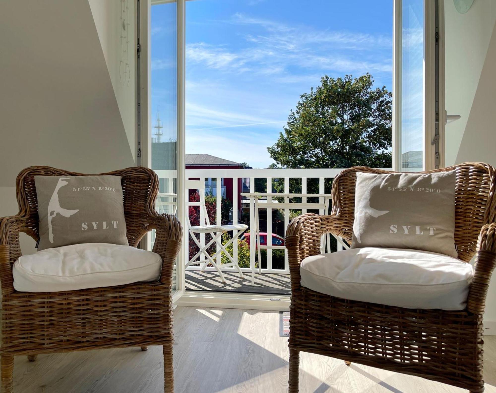 Apartment Haus Duenenrose App 2 Mit Balkon Westerland